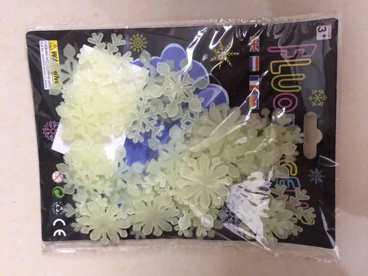 50Pcs Luminous Snowflake Wall Sticker Glow In The Dark Decal Kids Baby Room Bedroom Colorful Christmas Stickers Home Decoration | Color:Yellow