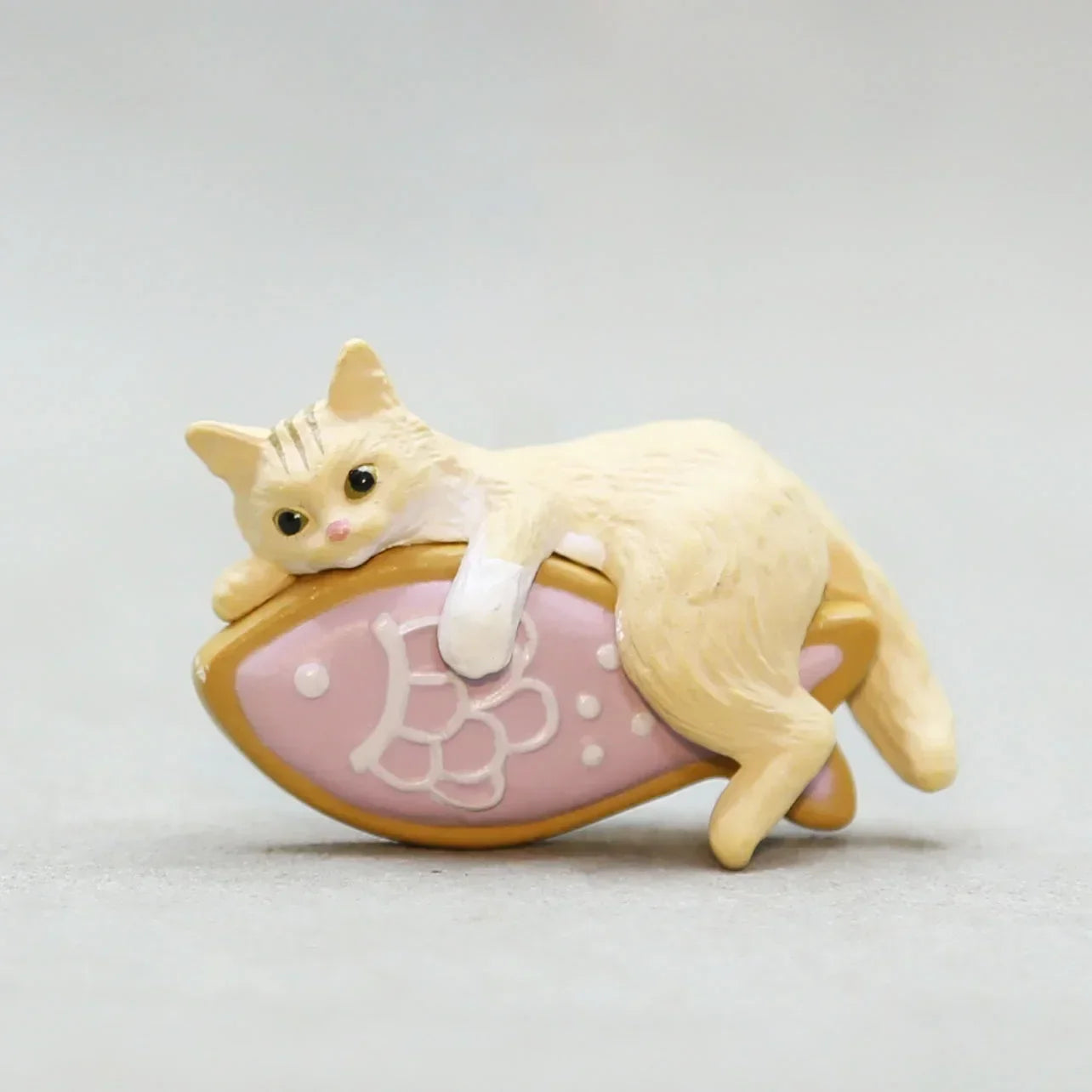 Home Decoration Cute Desktop Gifts Cartoon Simulation Edge Hang Cat Car Center Console Ornaments Decoration Car Accessories | Color:9