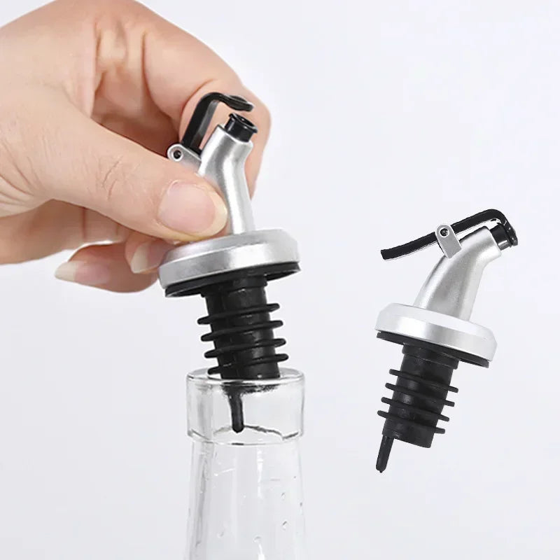 1-5PCS Oil Bottle Stopper Lock Plug Seal Leak-proof Nozzle Sprayer Oil Bottle Stopper Cap Liquor Dispenser Wine Pourer Gadgets | 2